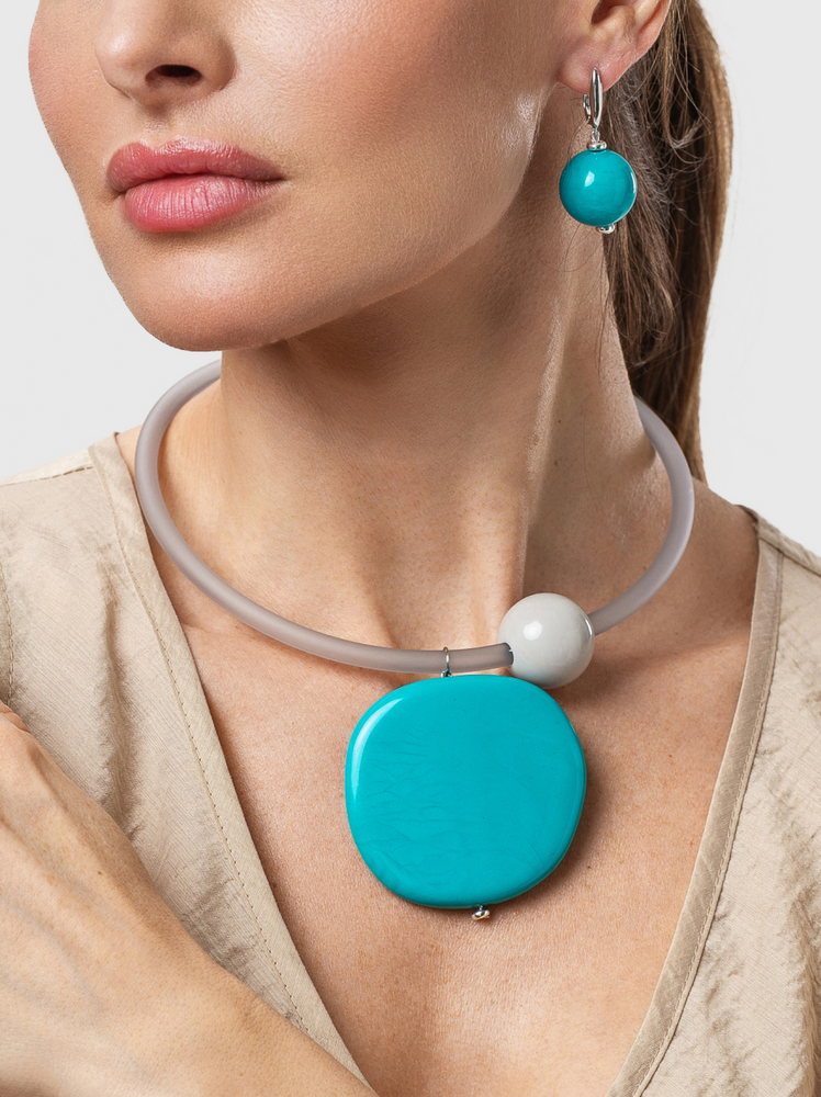Resin Necklace &laquo;Laguna&raquo;