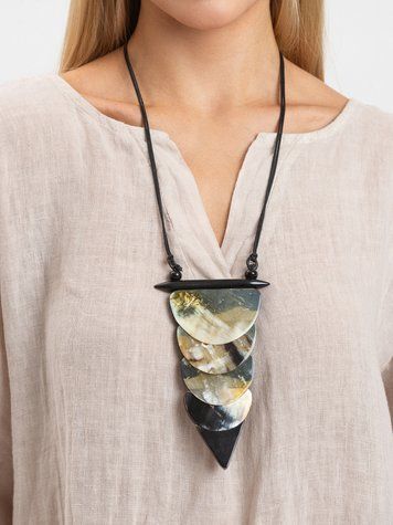 Buffalo Horn Overlapping Plates Pendant Necklace