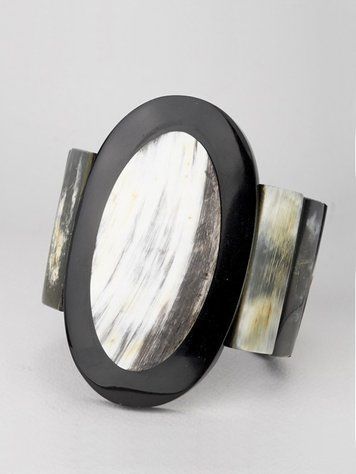 Buffalo Horn Oval Bracelet