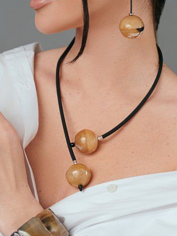 Buffalo Horn Detail Rubber Necklace