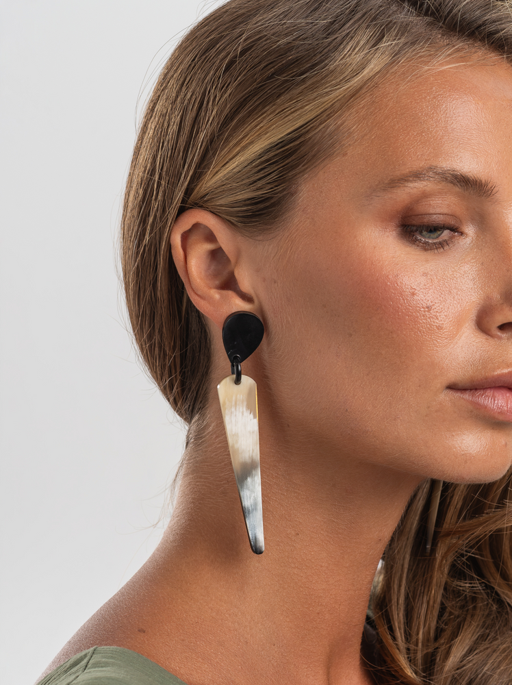 Horn Earrings &ldquo;Fingers&rdquo;
