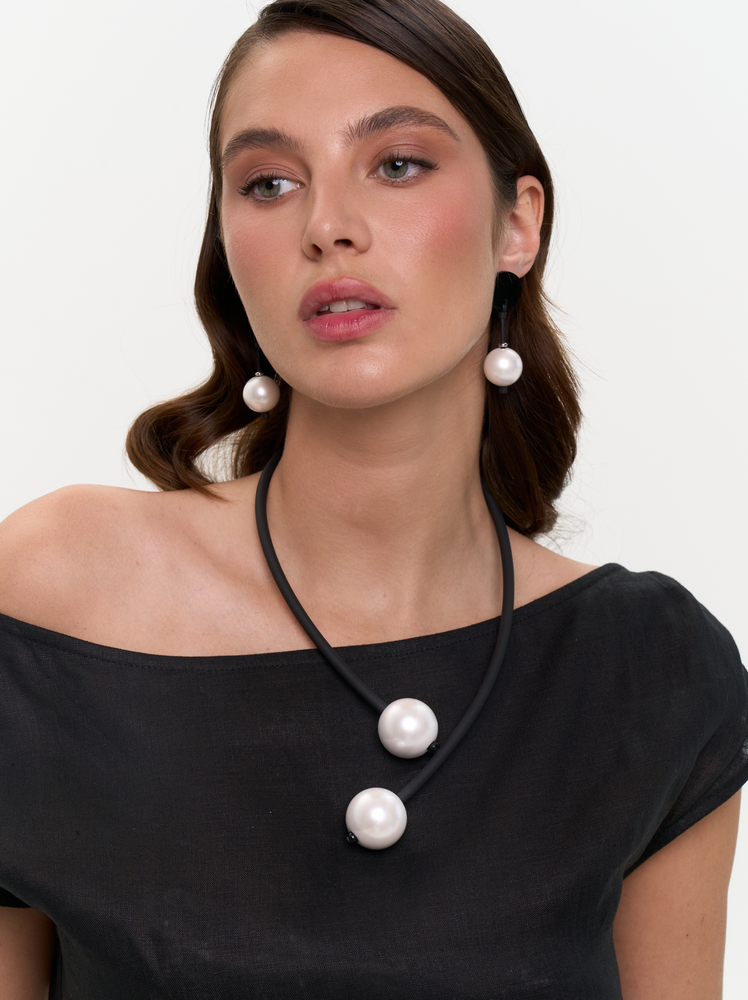 Necklace &ldquo;Due Perle&rdquo;
